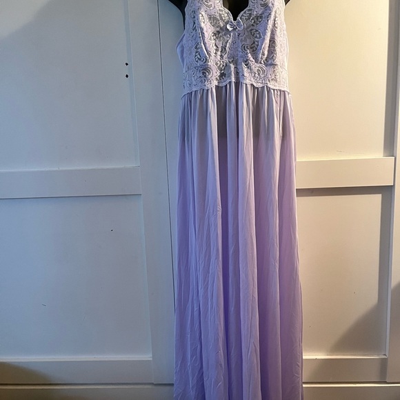 Lavender Lace vintage Nightgown dainty nighty sheer feminine maxi - Picture 9 of 10